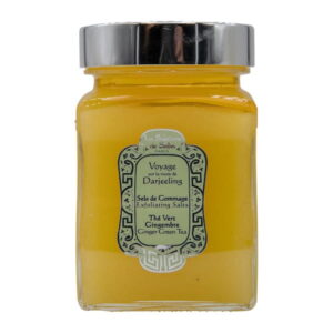 La Sultane de Saba Voyage sur la route des Darjeeling Exfoliating Salts Ginger Green Tea Fragrance – Солевой скраб для тела «Путешествие по маршруту Дарджилинга», 300 мл